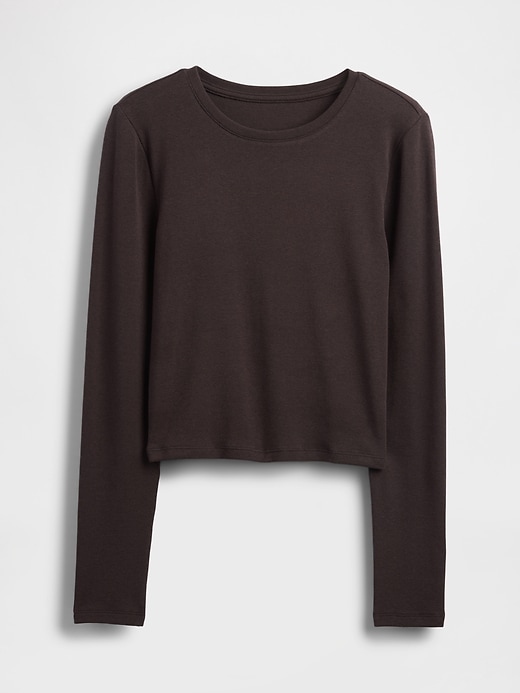 modernes crop-t-shirt