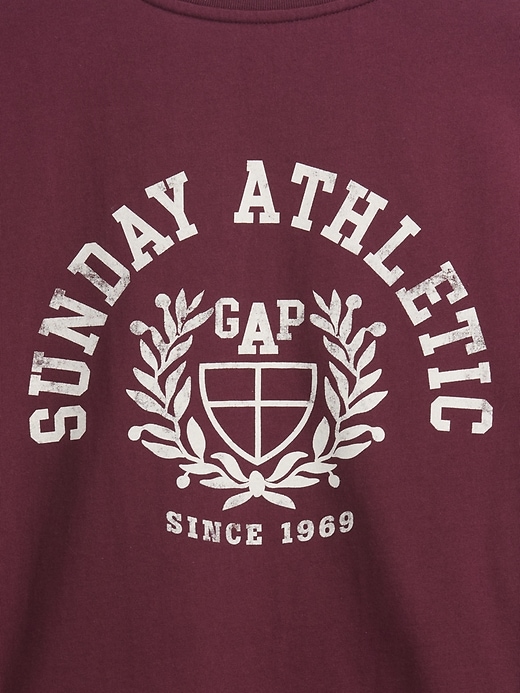 lässiges t-shirt mit grafiklogo