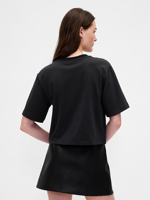 schweres bauchfreies t-shirt mit rundhalsausschnitt
