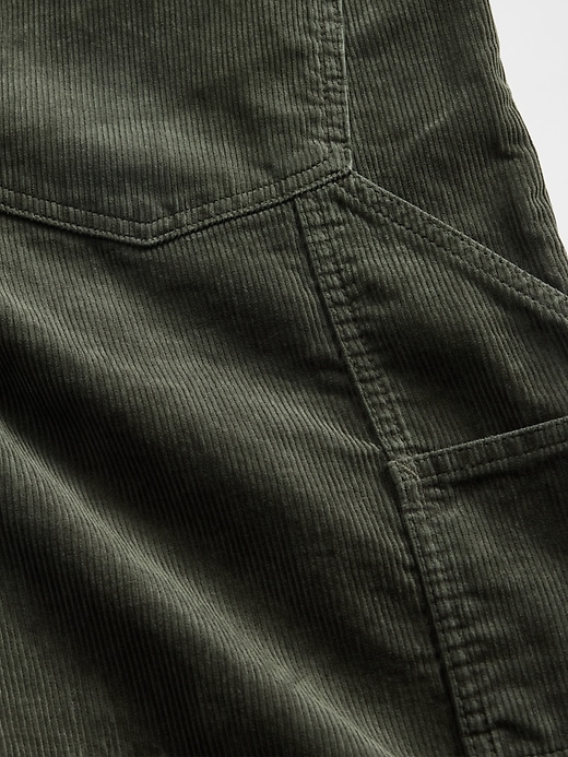 cordhose im stil der 90er jahre locker geschnitten für zimmerleute