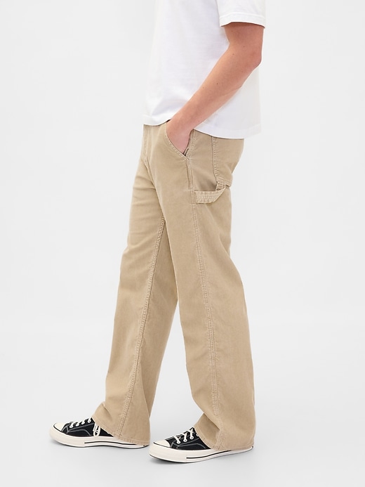 cordhose im stil der 90er jahre locker geschnitten für zimmerleute