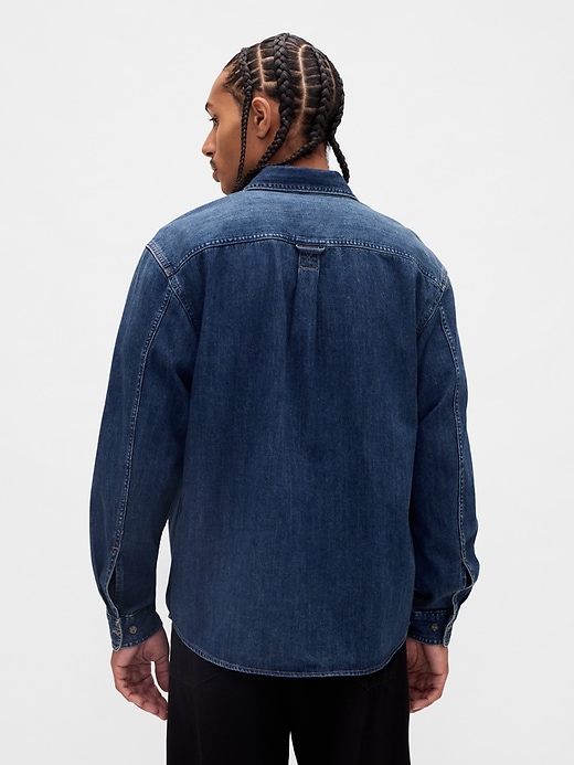 lässiges jeanshemd