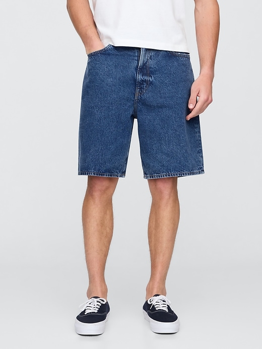 lässige jeansshorts aus den 90ern