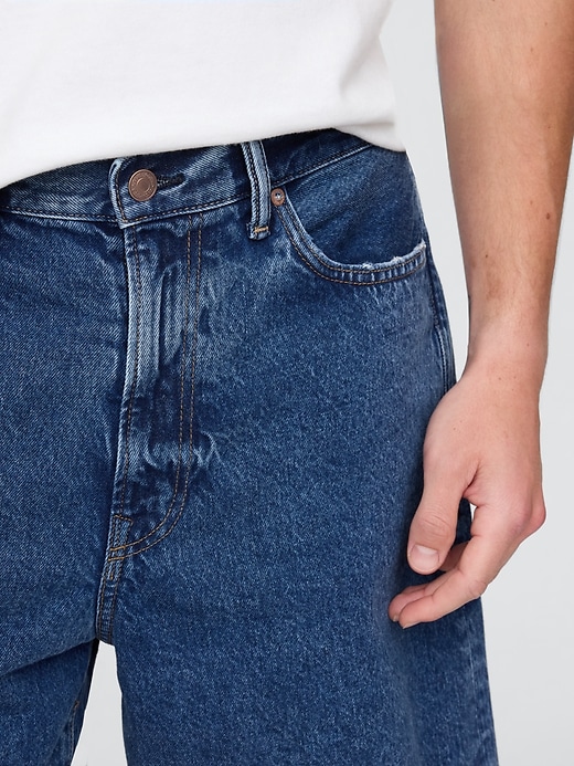lässige jeansshorts aus den 90ern