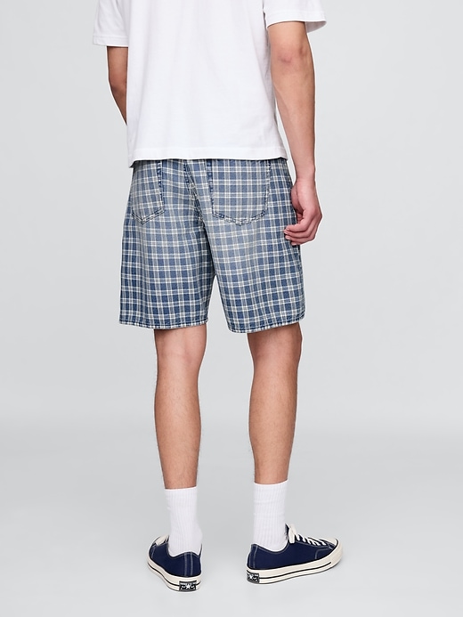 lässige jeans-karo-shorts aus den 90ern
