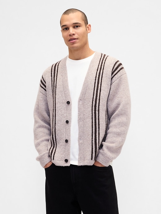 flauschiger lässiger crop-cardigan