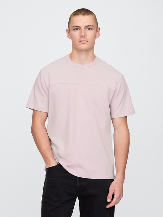 piqué-t-shirt mit lässiger passform