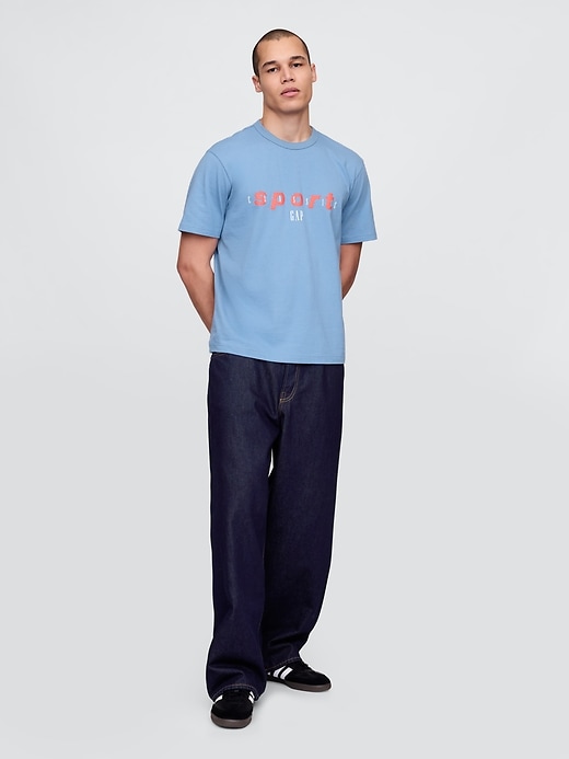 gap sport logo t-shirt