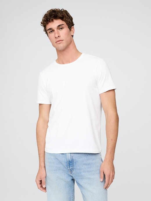 schmal geschnittenes t-shirt