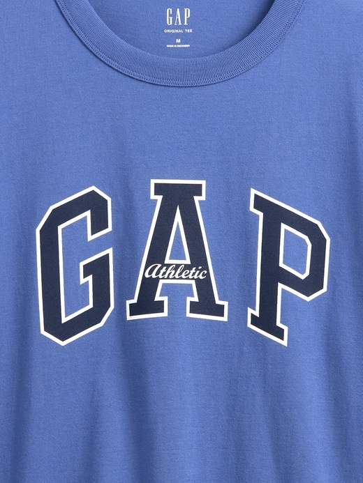 gap arch logo t-shirt