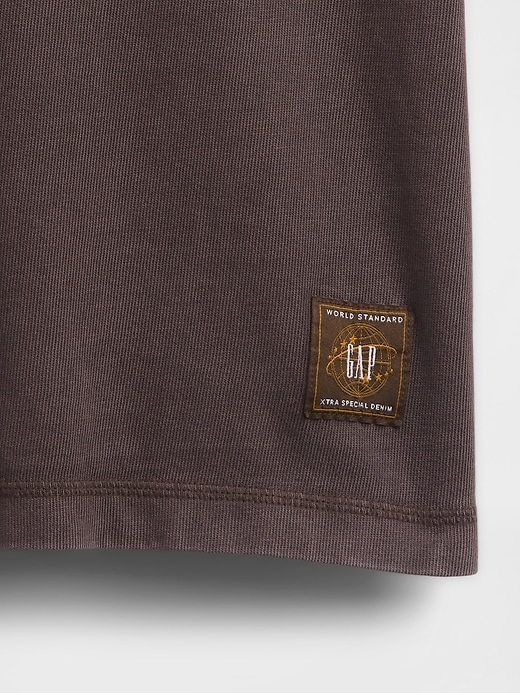 schweres kurzes grafik-t-shirt