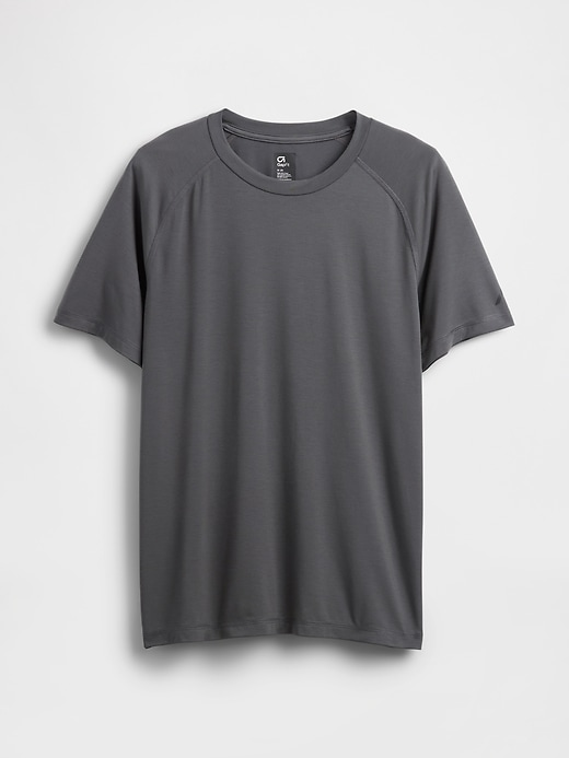gapfit performance-t-shirt