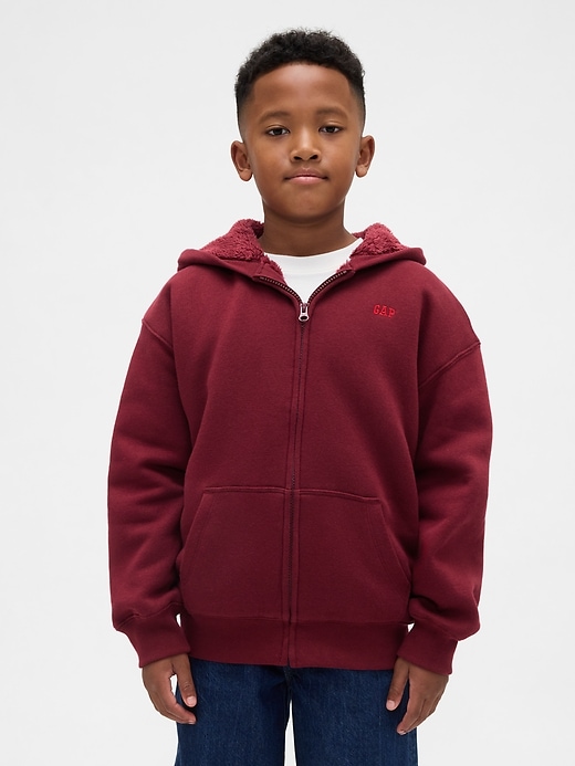 lässiger kinder-kapuzenpullover mit sherpa-futter reißverschluss und logo