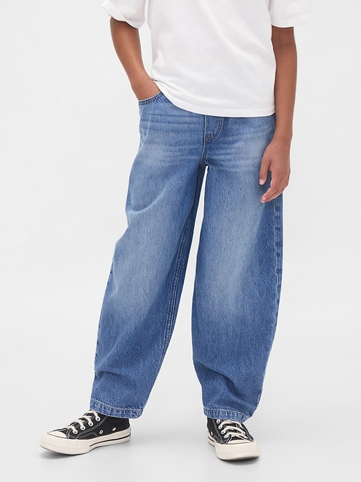 kinder-jeans mit lockerem schmal zulaufendem bein