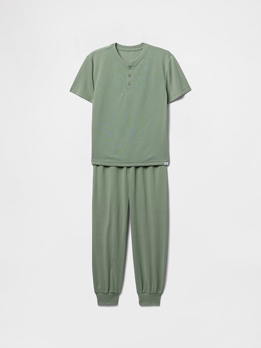 kinder-pyjama-jogging-set aus recycelten materialien