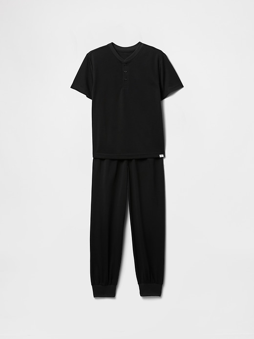 kinder-pyjama-jogging-set aus recycelten materialien