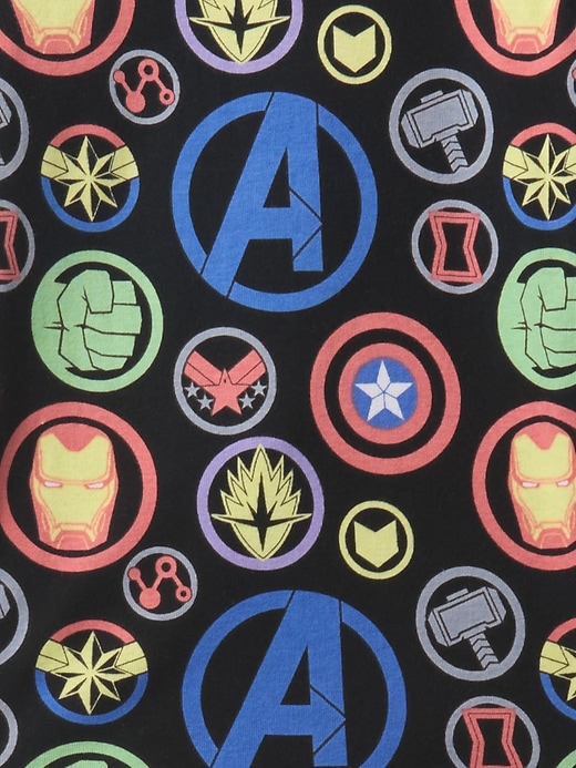 kinder-pyjama-set aus bio-baumwolle mit marvel-motiv