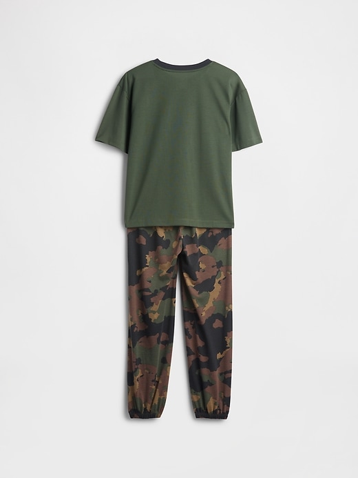 kinder-pyjama-jogging-set aus recyceltem camouflage-material