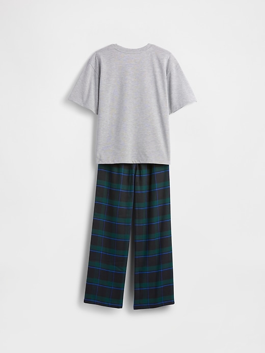kinder-pyjama-set aus recycelten materialien