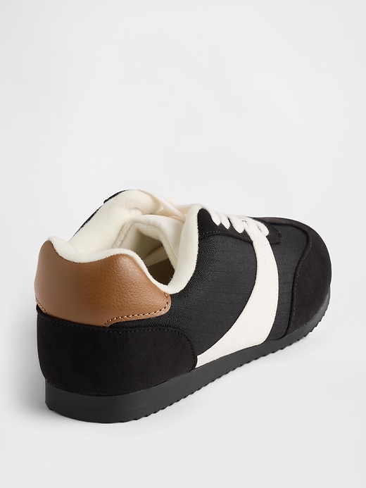 kinder-nylon-sneakers