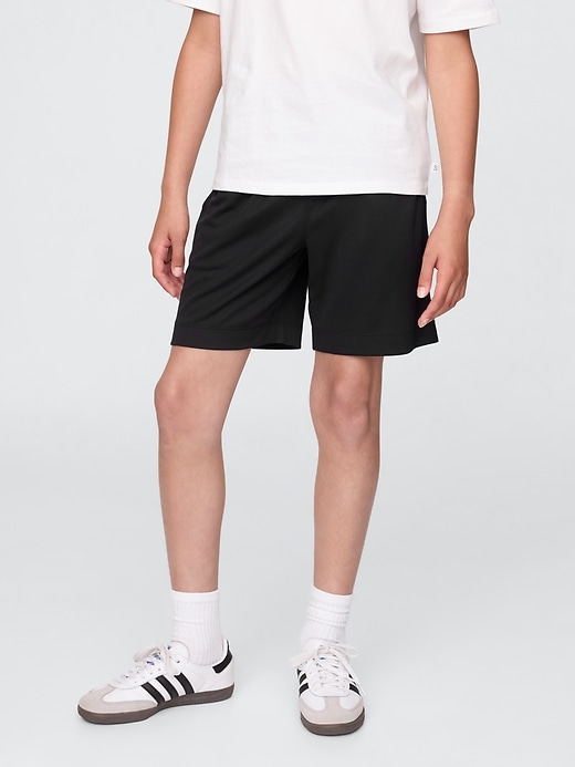 gapfit kinder-shorts 15 cm aus recyceltem mesh