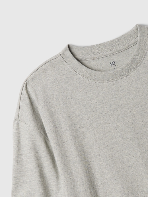 kinder-t-shirt mit lockerer passform
