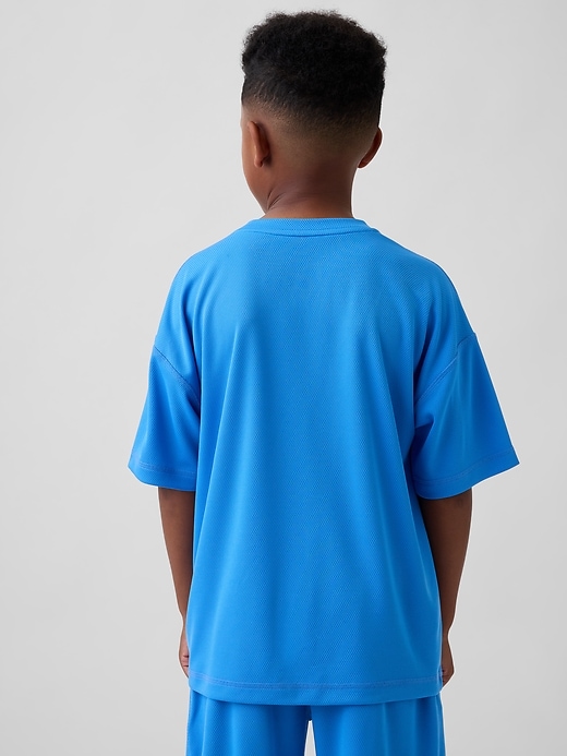 gapfit tech t-shirt für kinder aus recyceltem mesh