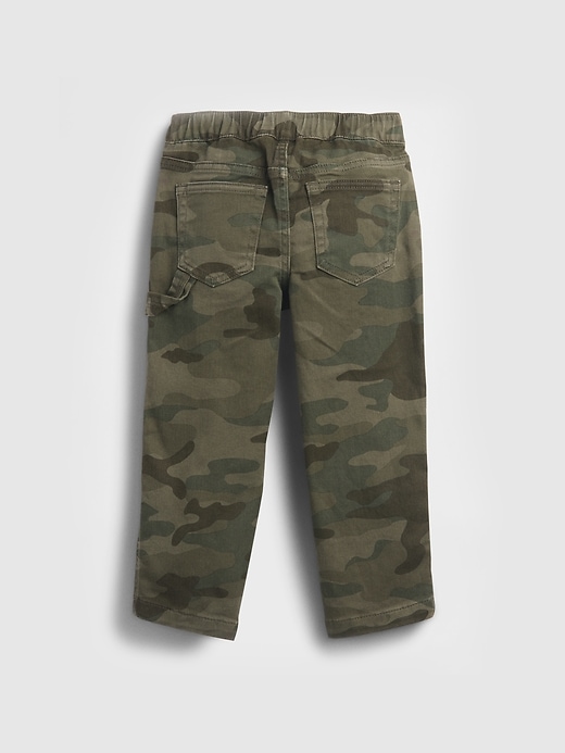 baby- und kleinkind-camo-jeans zum hineinschlüpfen baggy-jeans