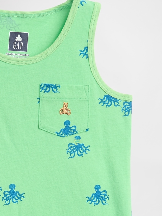 baby- und kleinkind-tanktop zum kombinieren mit tasche