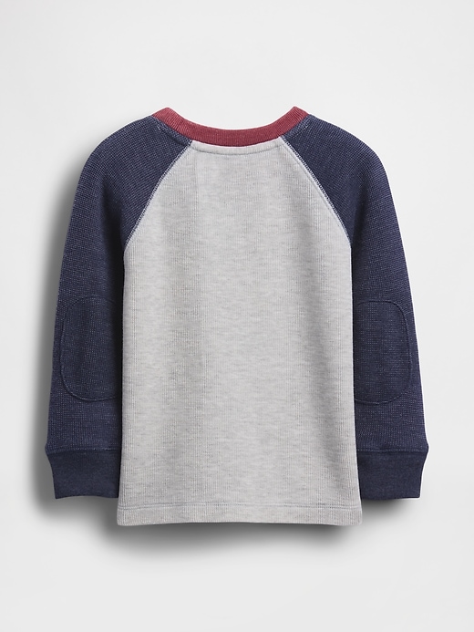 baby- und kleinkind-pullover mit strukturierter rundhalsausschnitt