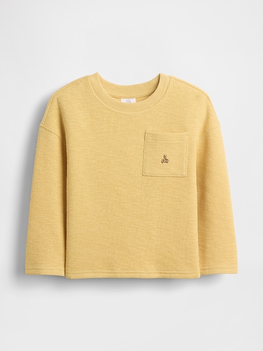 baby- und kleinkind-t-shirt mit rippstricktasche
