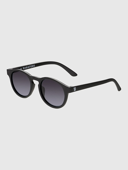 babiators polarisierte sonnenbrille mit schlüssellochausschnitt für kleinkinder und kinder