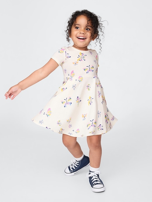 baby- und kleinkind-drehkleid zum kombinieren