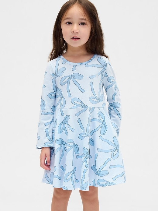 baby- und kleinkind-drehkleid zum kombinieren