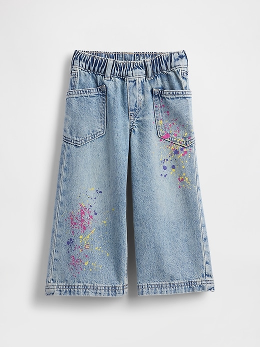 baby- und kleinkind-jeans zum hineinschlüpfen locker sitzend und mit weitem bein