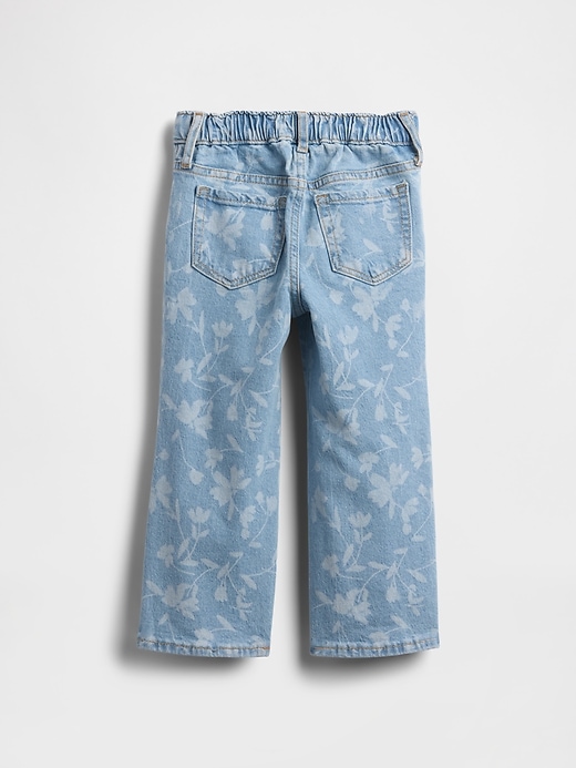 baby- und kleinkind-jeans mit schmetterlingsmuster
