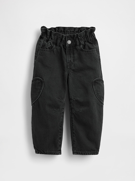 baby- und kleinkind-jeans mit herzchentasche und hufeisenmuster