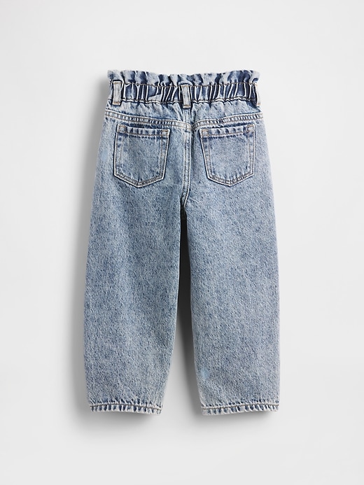 baby- und kleinkind-jeans mit herz-hufeisenmuster