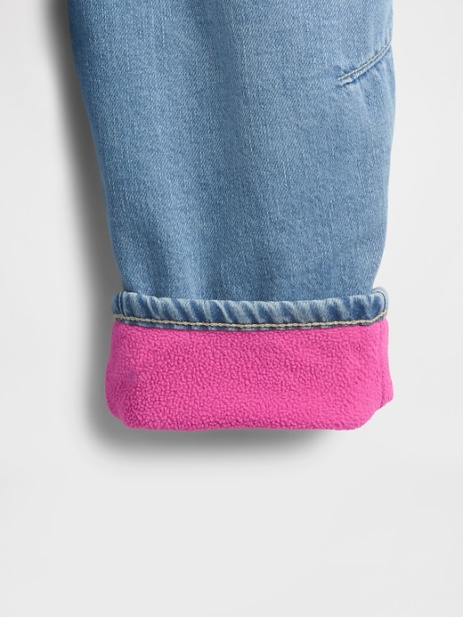 baby- und kleinkind-jeans mit kuscheligem futter