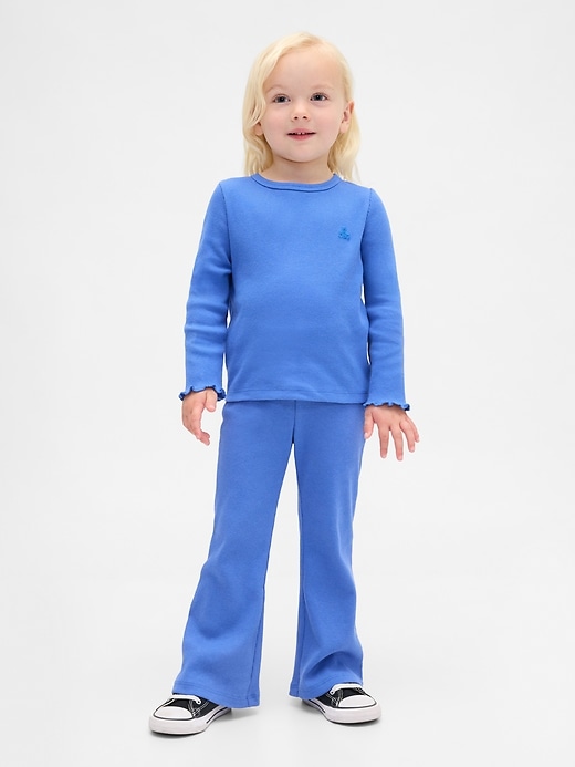 baby- und kleinkind-leggings zum kombinieren mit rippstrick-schlaghosen