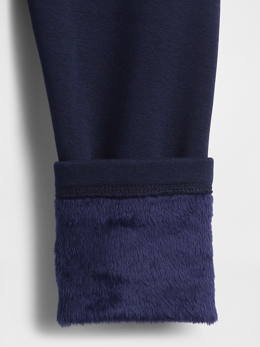 baby- und kleinkind-leggings mit kuscheligem futter