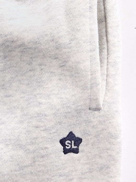 gap × sandy liang baby- und kleinkind-jogginghose mit vintage-logo
