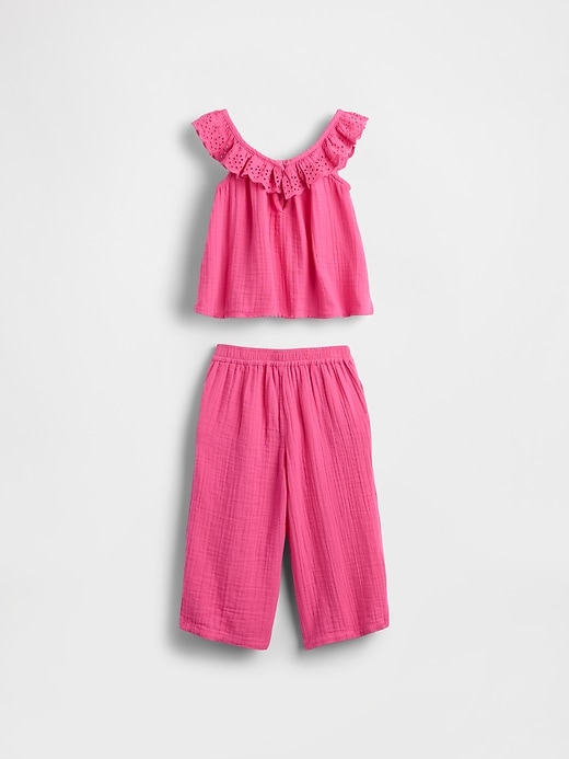 baby- und kleinkind-outfit-set aus gaze mit Ösen und rüschen