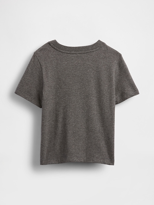 baby- und kleinkind-t-shirt mit tasche zum kombinieren