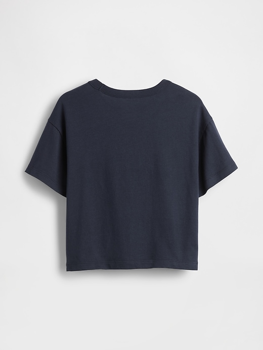 Übergroßes t-shirt für babys und kleinkinder