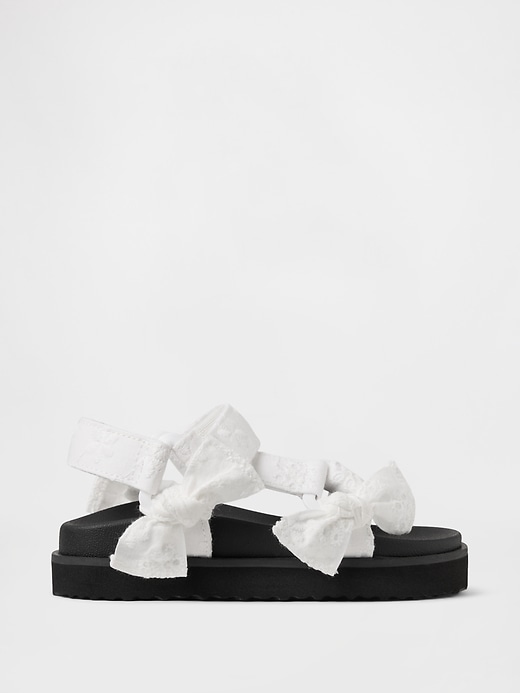 kleinkind-sandalen aus canvas mit riemen
