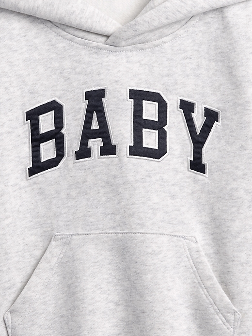 gap × sandy liang baby- und kleinkind-hoodie im vintagesoft-stil mit logo