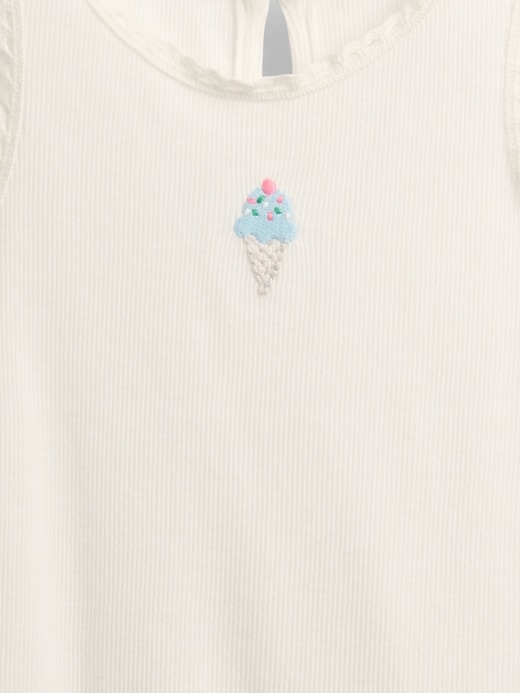 baby- und kleinkind-tanktop mit rippenmuster