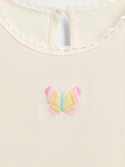 besticktes rippstrick-t-shirt für babys und kleinkinder