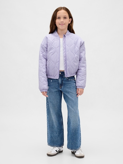 leichte gesteppte kinderjacke aus recyceltem material